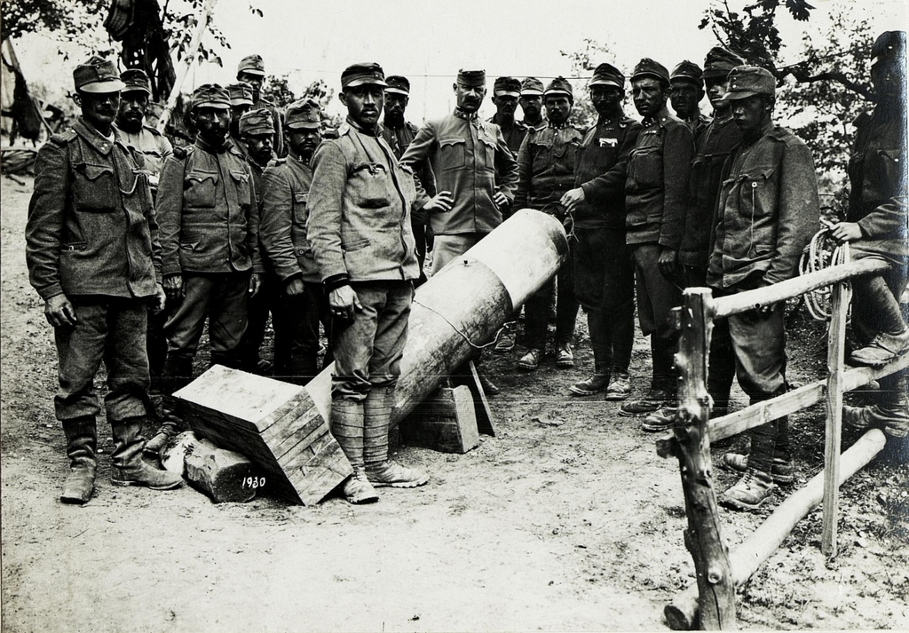 Schwerste Sapp. Artillerie 40 cm. - PICRYL Public Domain Search