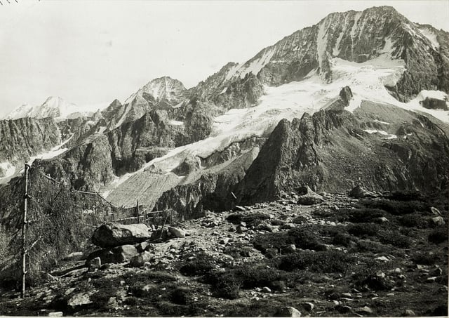 Blick gegen Süden und Westen mit Kempelrücken vom Fuße des Cima Campo ...